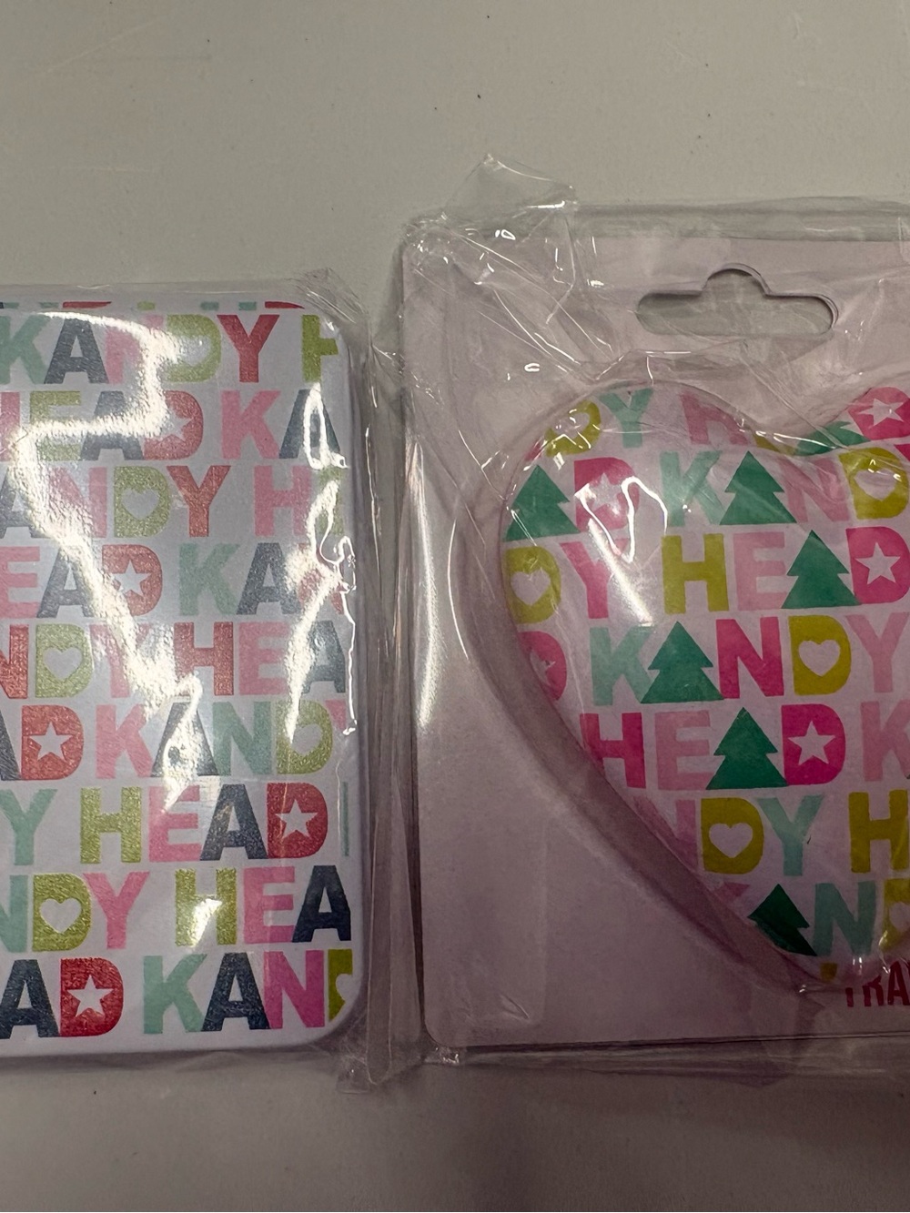 Head Kandy Holiday Heart-Shaped Pocket Mirror and Bobby Pins in metal case NEW